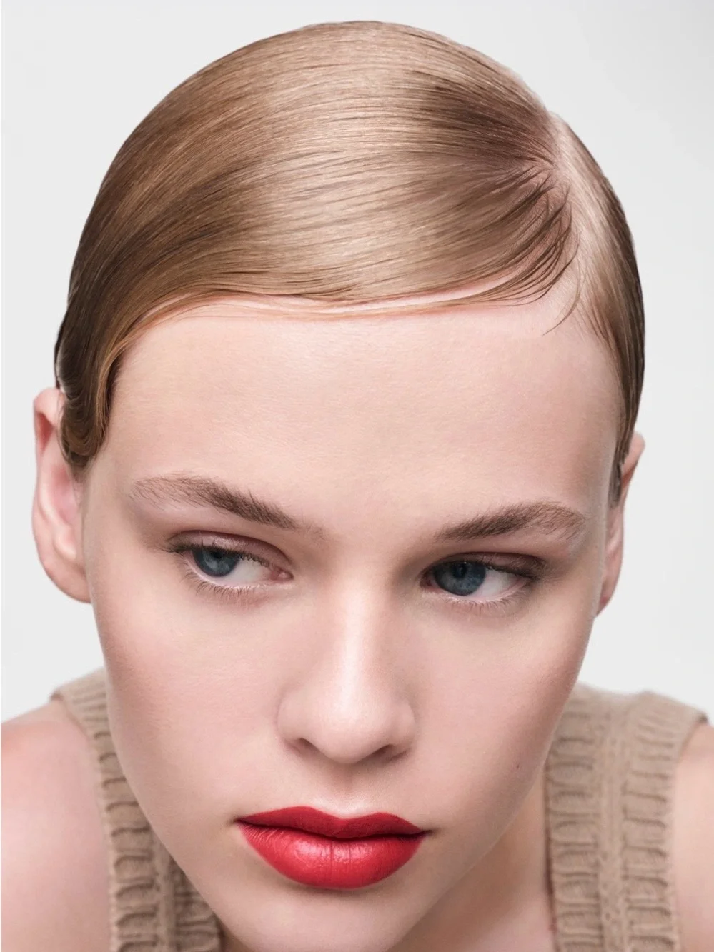 Prada Monochrome Hyper Matte lipstick NIB R28